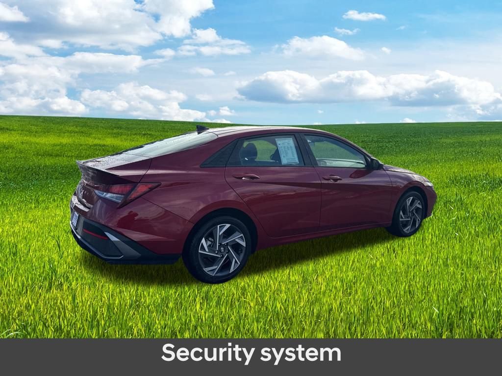Used 2025 Hyundai Elantra Sport image 6