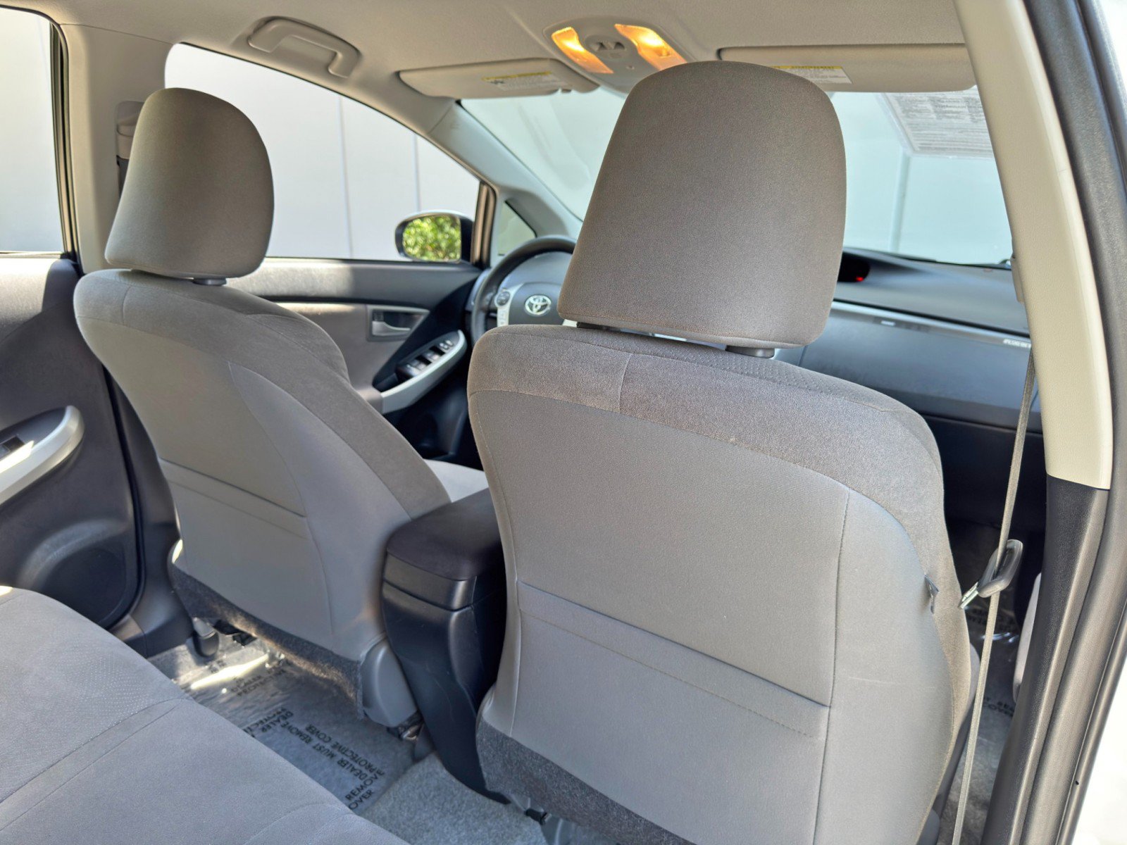 Used 2014 Toyota Prius Prime Plug-In Hybrid FWD image 31