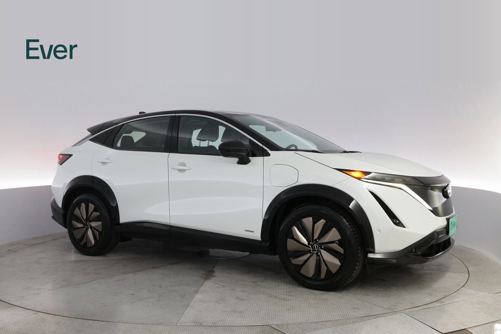 Used 2023 Nissan Ariya FWD image 5