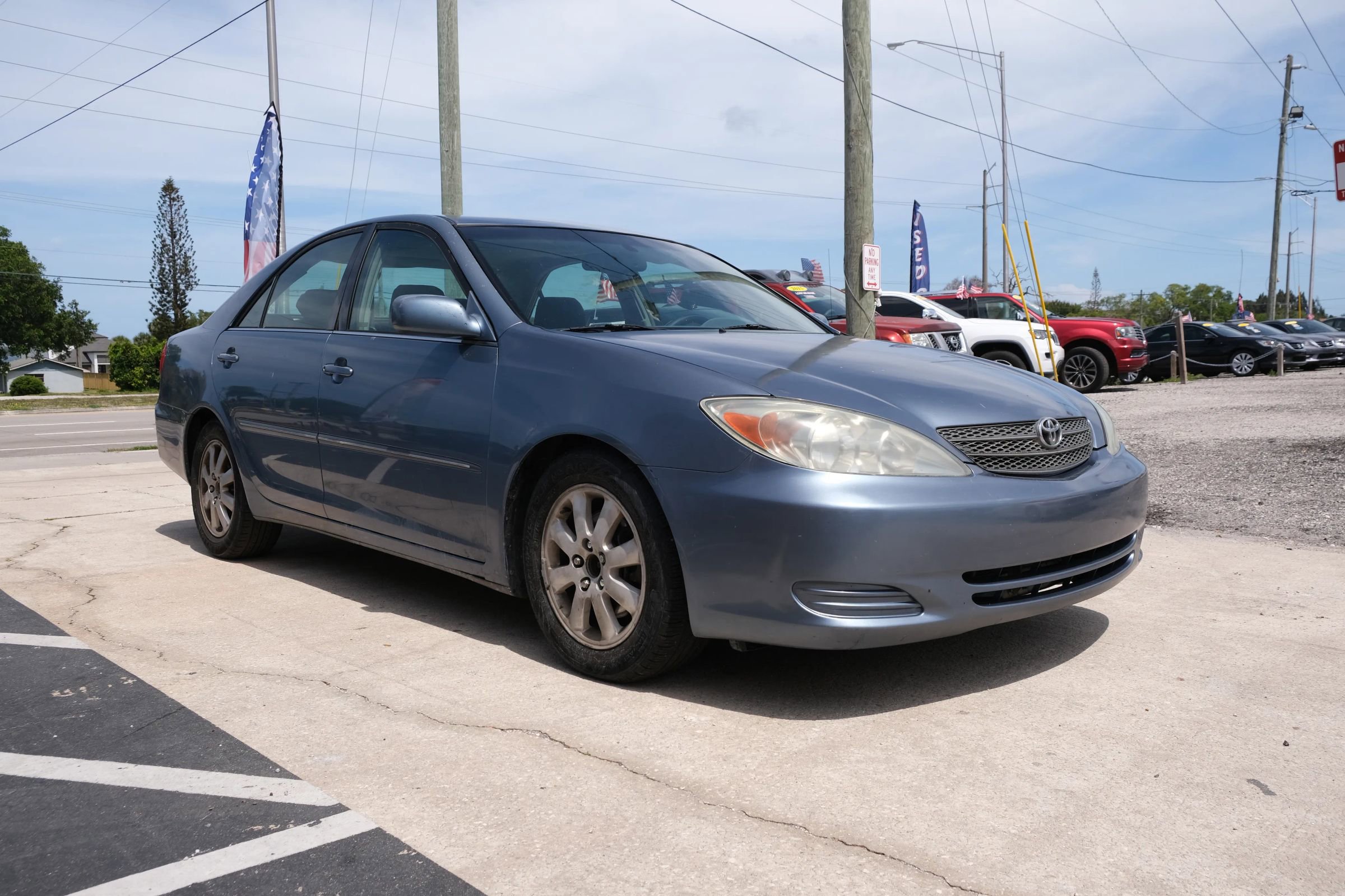 Used 2002 Toyota Camry LE FWD image 3