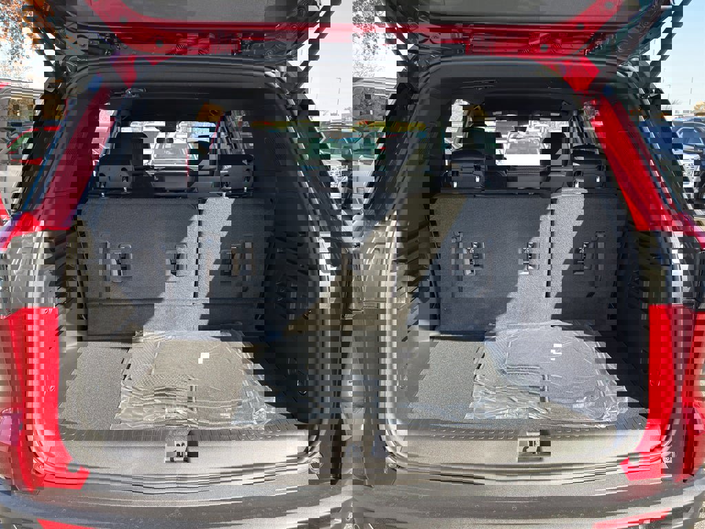 New 2026 Chevrolet Traverse LT image 29