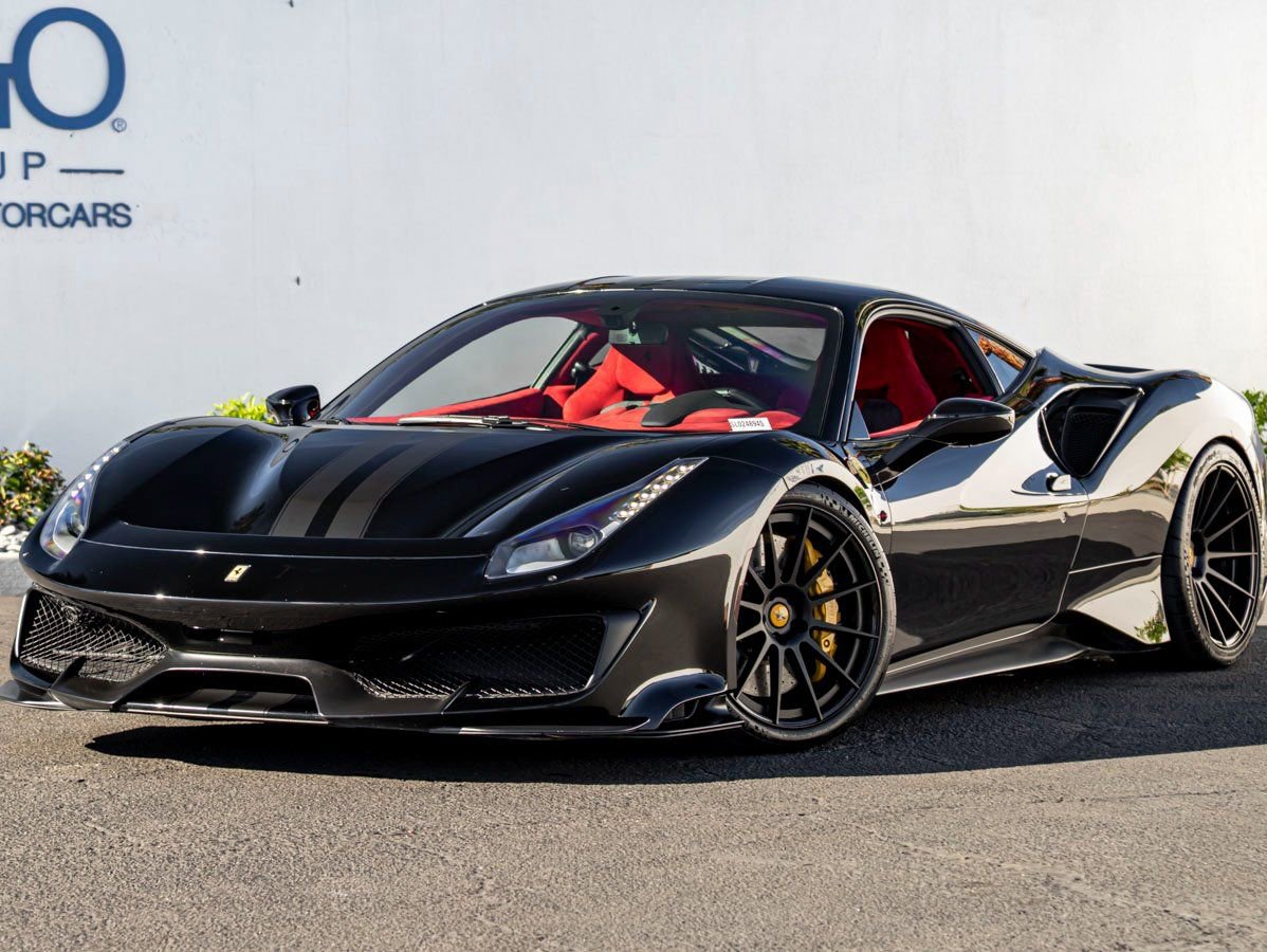 Used 2020 Ferrari 488 Pista Coupe image 1