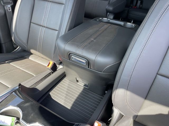 New 2026 Chevrolet Suburban High Country AWD/4WD image 21