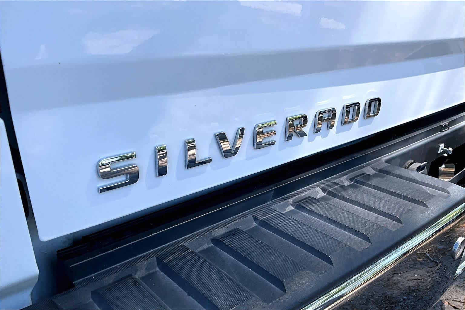 Used 2017 Chevrolet Silverado 1500 LTZ w/ Sport Package AWD/4WD image 31