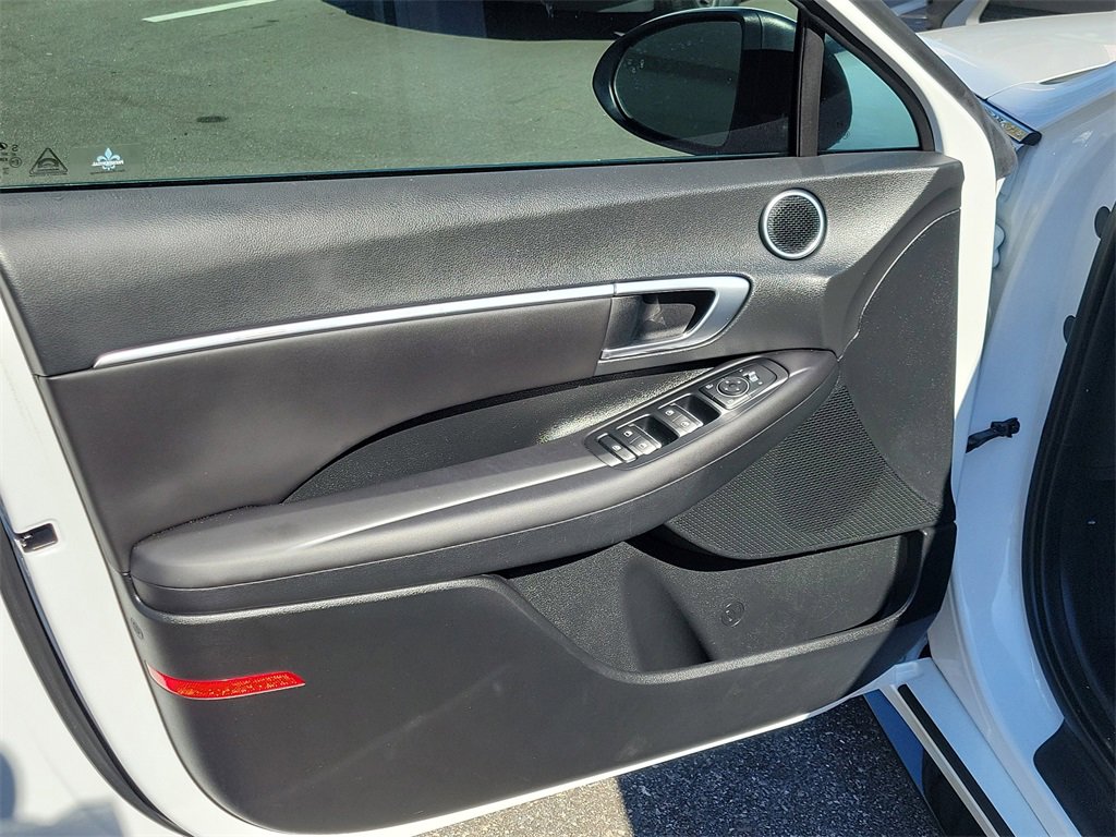 Certified 2023 Hyundai Sonata SEL w/ Convenience Package image 20