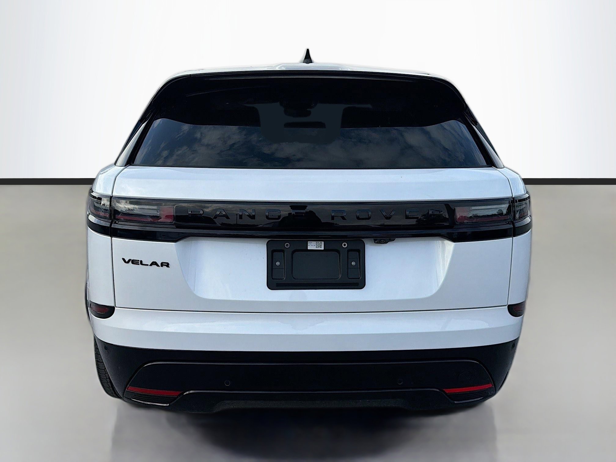New 2026 Land Rover Range Rover Velar Dynamic SE image 4