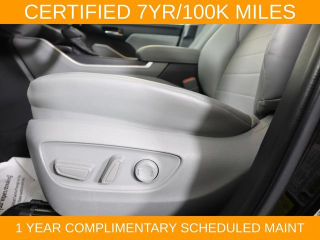 Used 2022 Toyota Highlander XLE AWD/4WD image 46