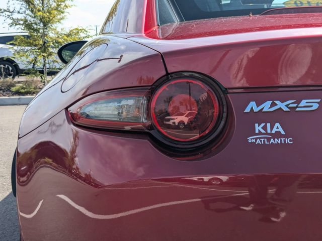 Used 2019 MAZDA MX-5 Miata RF Grand Touring RWD image 15