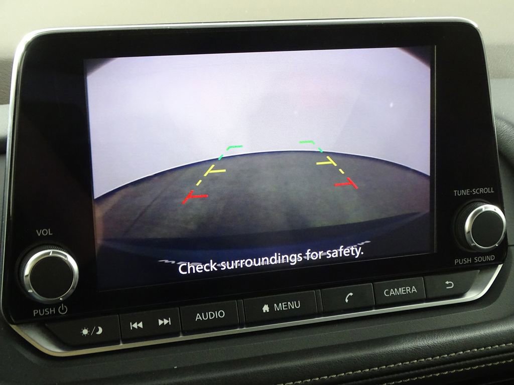 Used 2023 Nissan Rogue SV FWD image 8