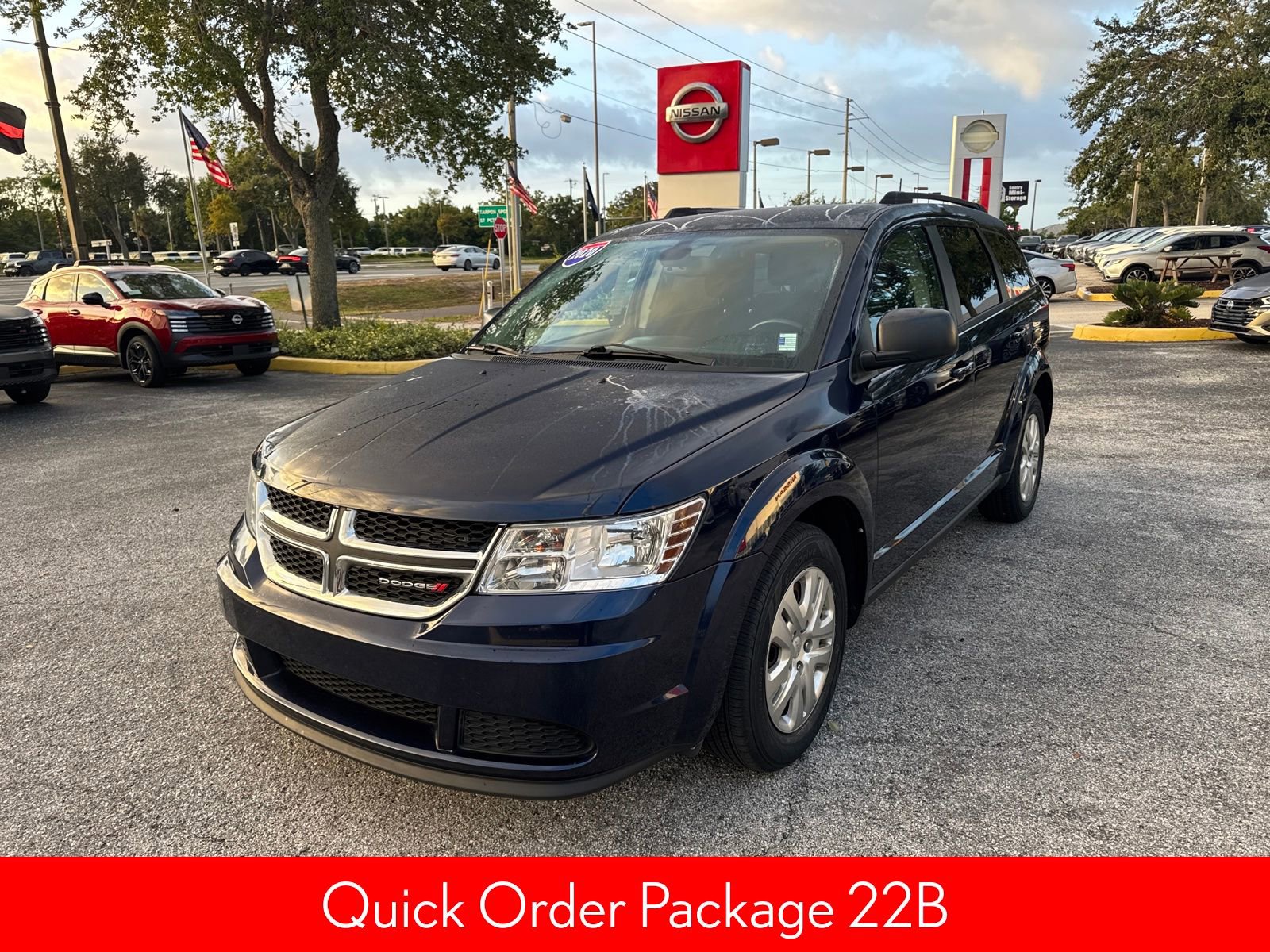 Used 2020 Dodge Journey SE w/ SE Popular Equipment Group image 3