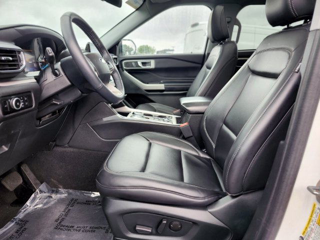 Certified 2023 Ford Explorer XLT w/ Equipment Group 202A AWD/4WD image 19
