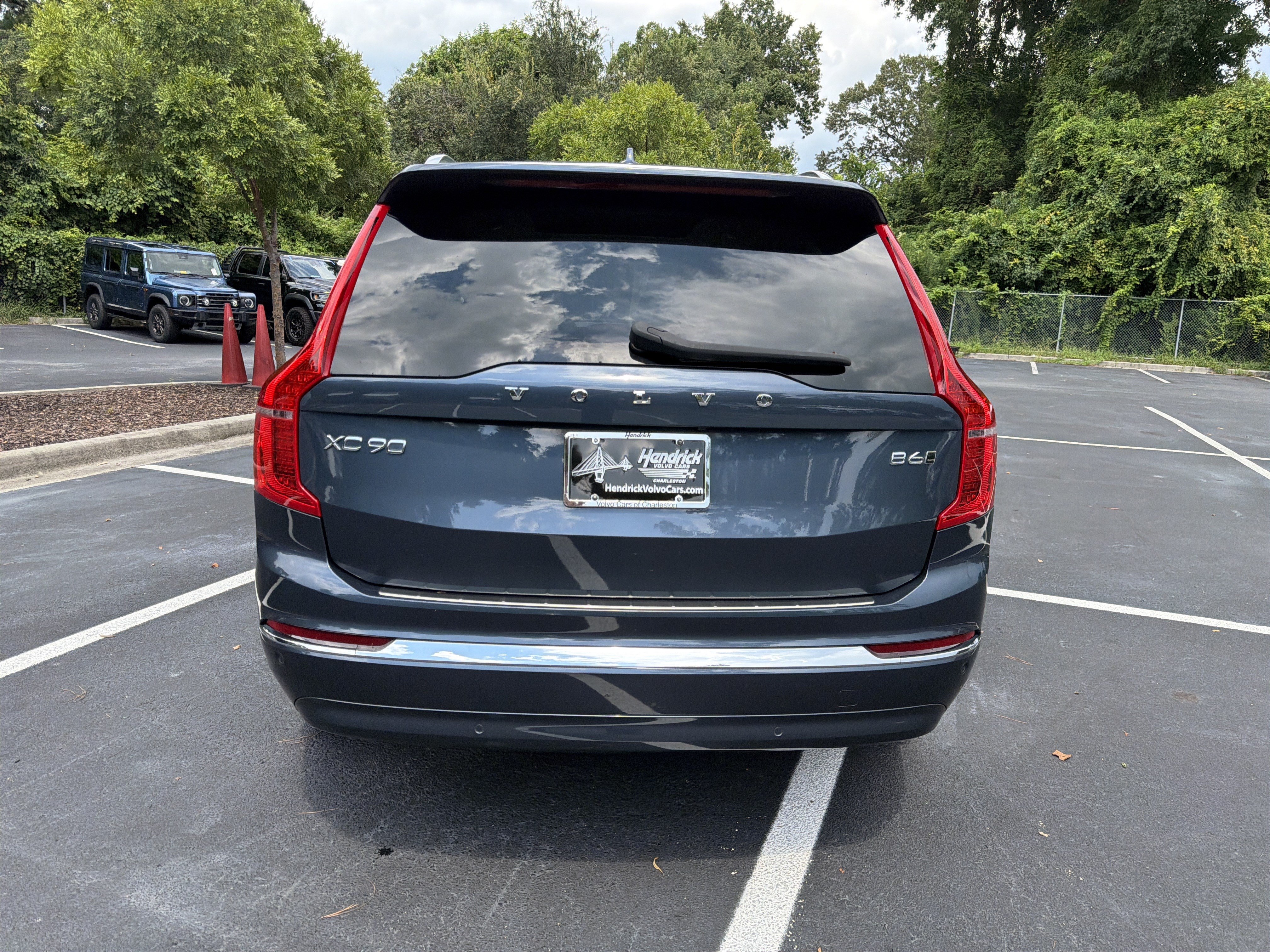 Certified 2023 Volvo XC90 B6 Ultimate w/ Protection Package Premier AWD/4WD image 45