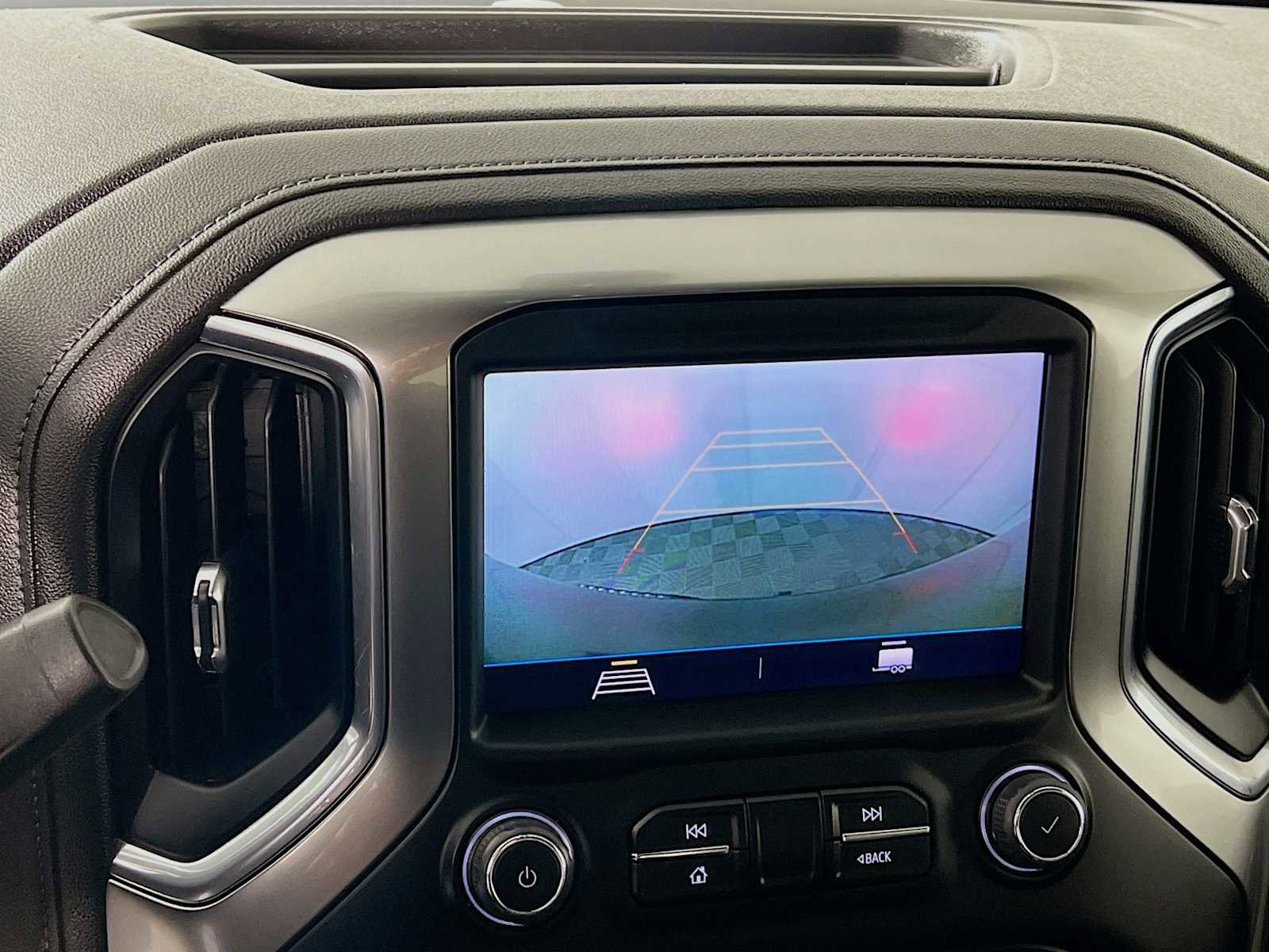 Used 2022 Chevrolet Silverado 1500 RST AWD/4WD image 13