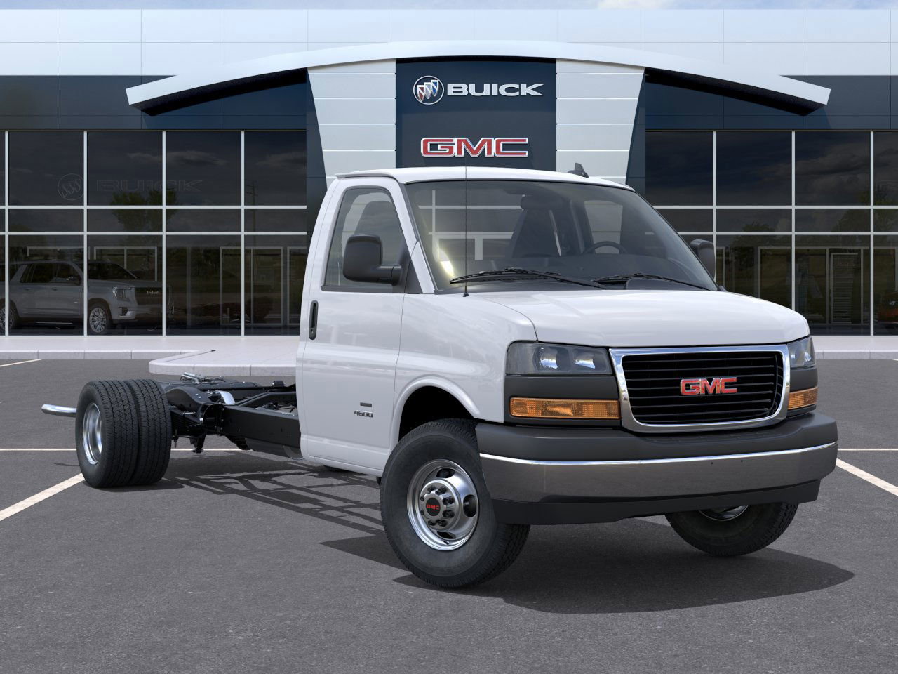 New 2025 GMC Savana 4500 w/ Power Convenience Package RWD image 7