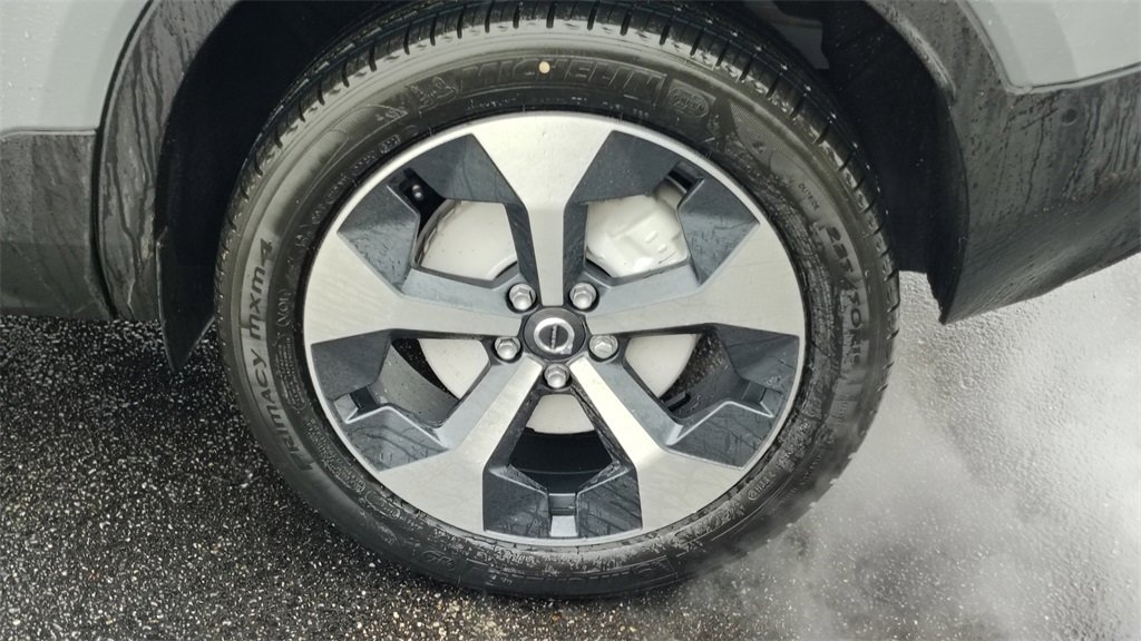 New 2026 Volvo XC40 B5 Plus w/ Protection Package Premier image 28