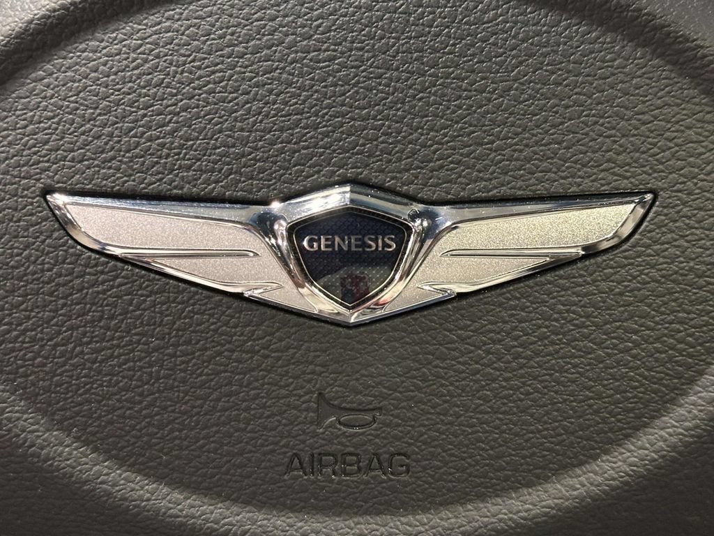 Used 2023 Genesis G70 2.0T AWD/4WD image 24