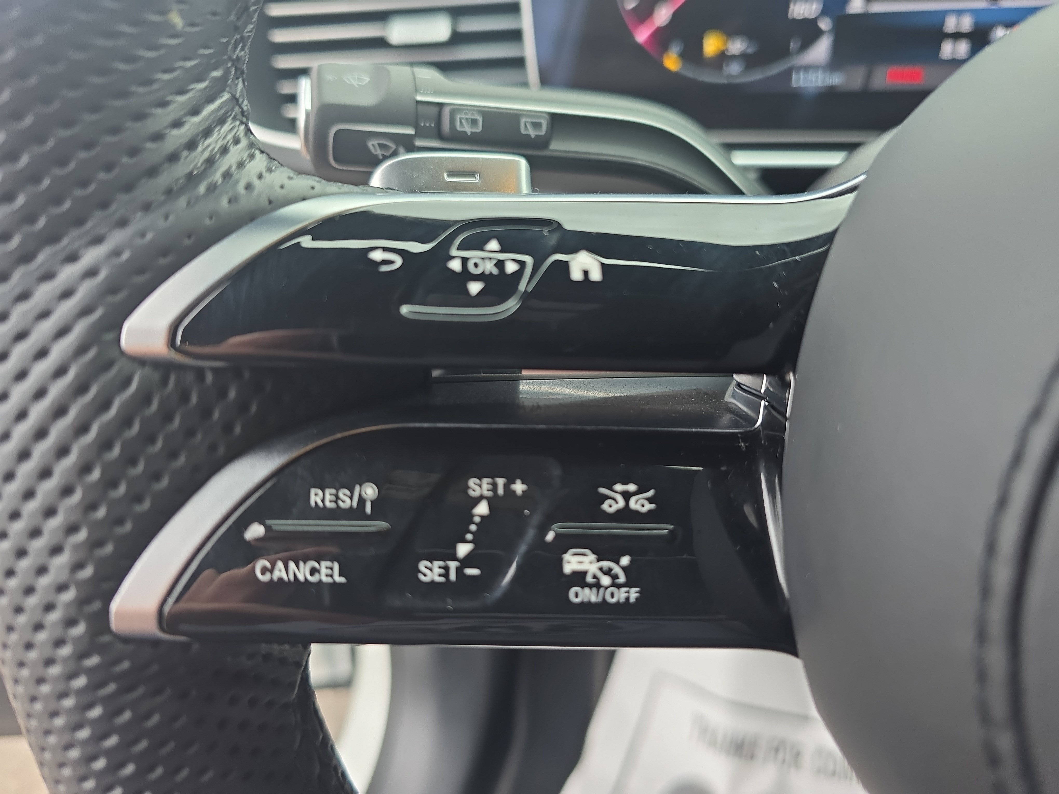 Used 2024 Mercedes-Benz GLS 450 4MATIC image 18