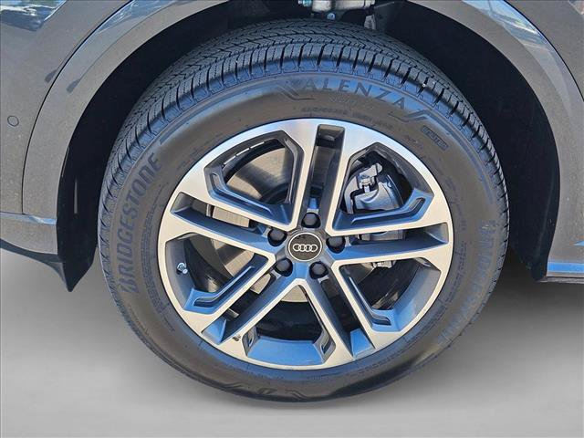 Used 2025 Audi Q5 Premium w/ Convenience Package AWD/4WD image 24