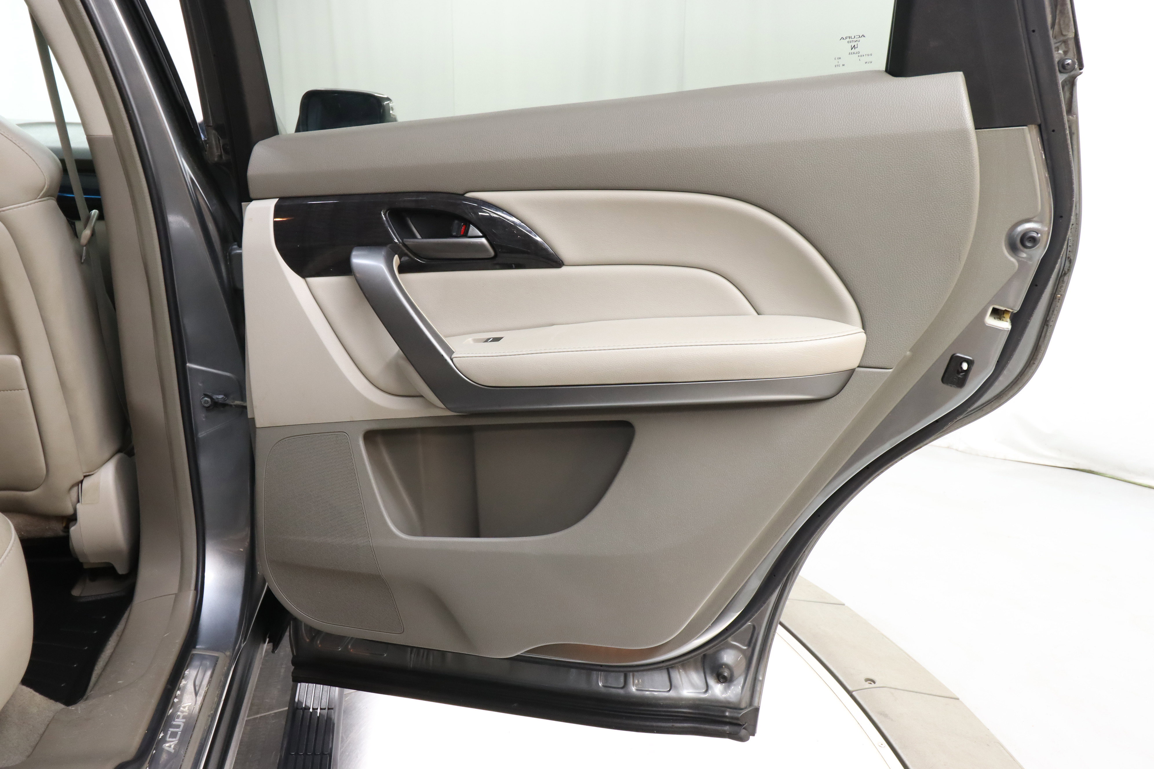 Used 2008 Acura MDX w/ Technology Package image 25