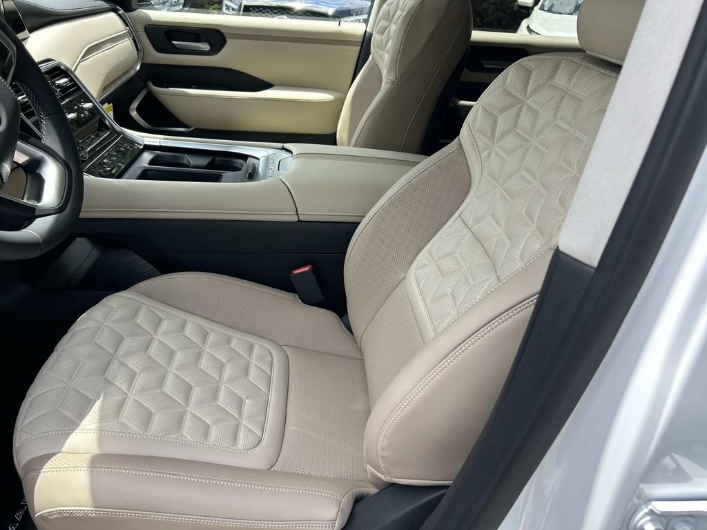 New 2026 Nissan Armada Platinum Reserve AWD/4WD image 16