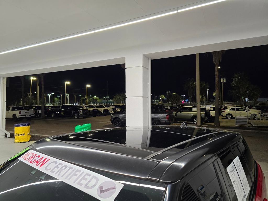 Used 2022 Land Rover Range Rover Sport SVR image 14