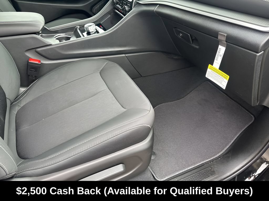 New 2025 Jeep Grand Cherokee L Laredo w/ Luxury Tech Group I RWD image 20