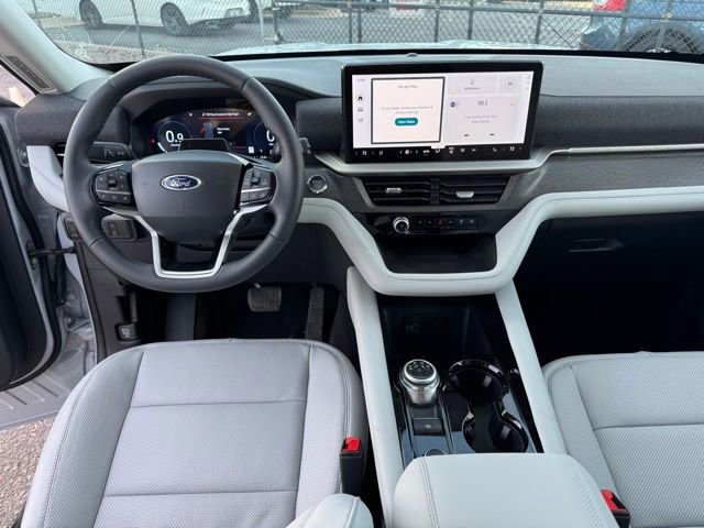 New 2026 Ford Explorer Platinum w/ LUX Leather Package image 17