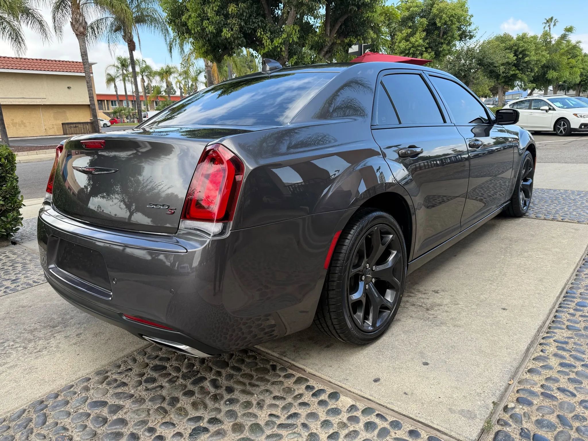 Used 2021 Chrysler 300 S image 5