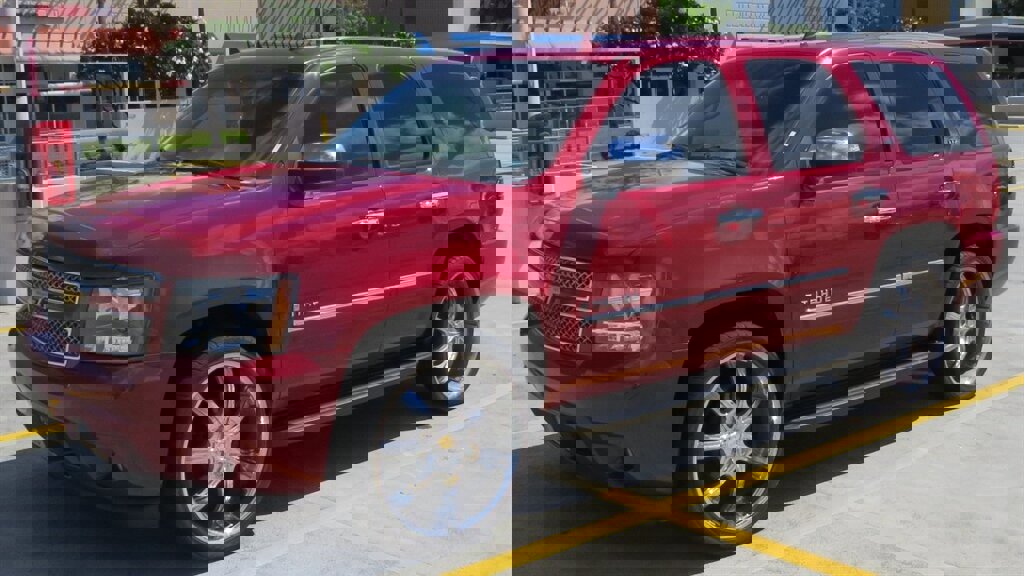 Used 2009 Chevrolet Tahoe LTZ image 1