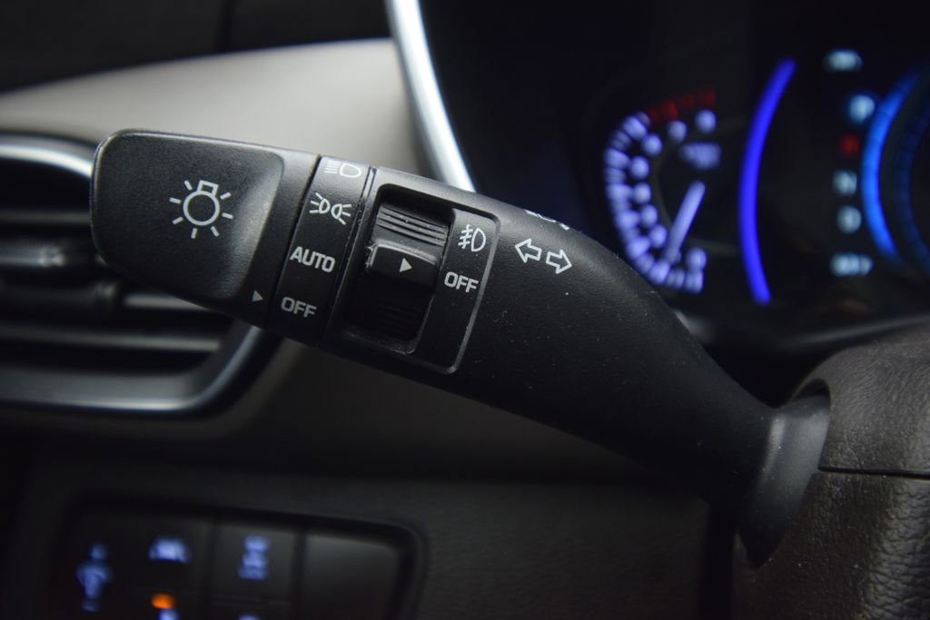 Used 2019 Hyundai Santa Fe SEL image 35