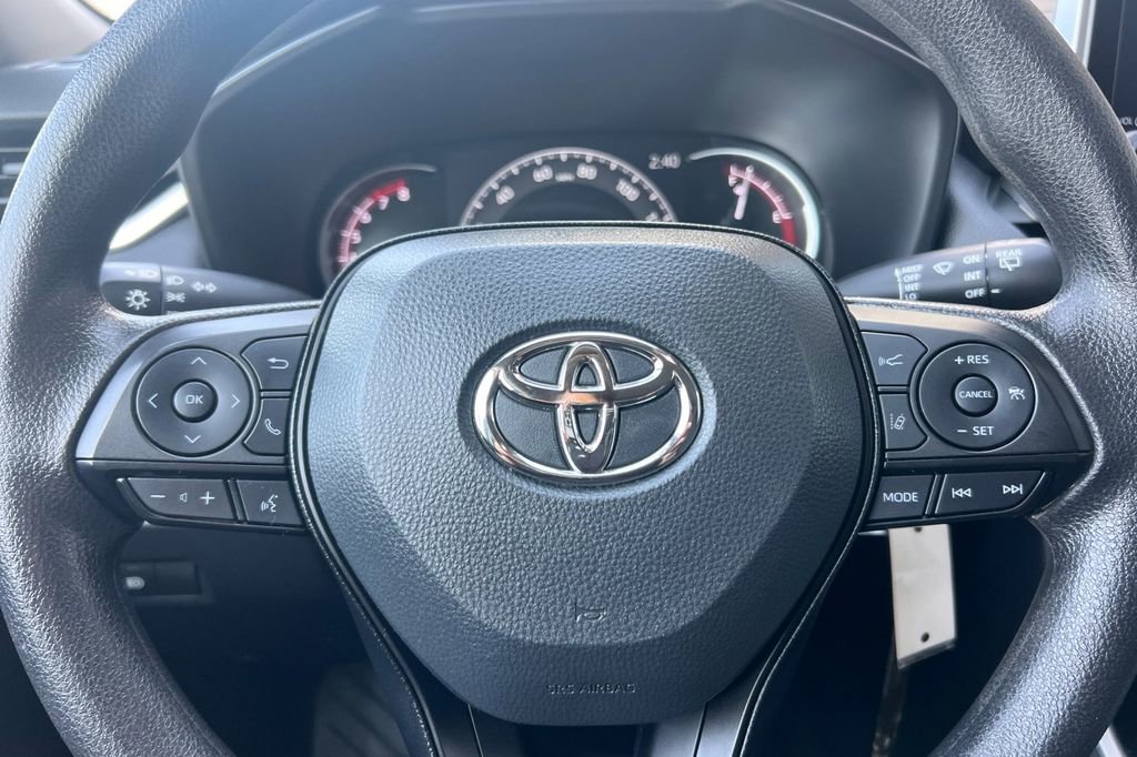 Certified 2025 Toyota RAV4 LE image 24