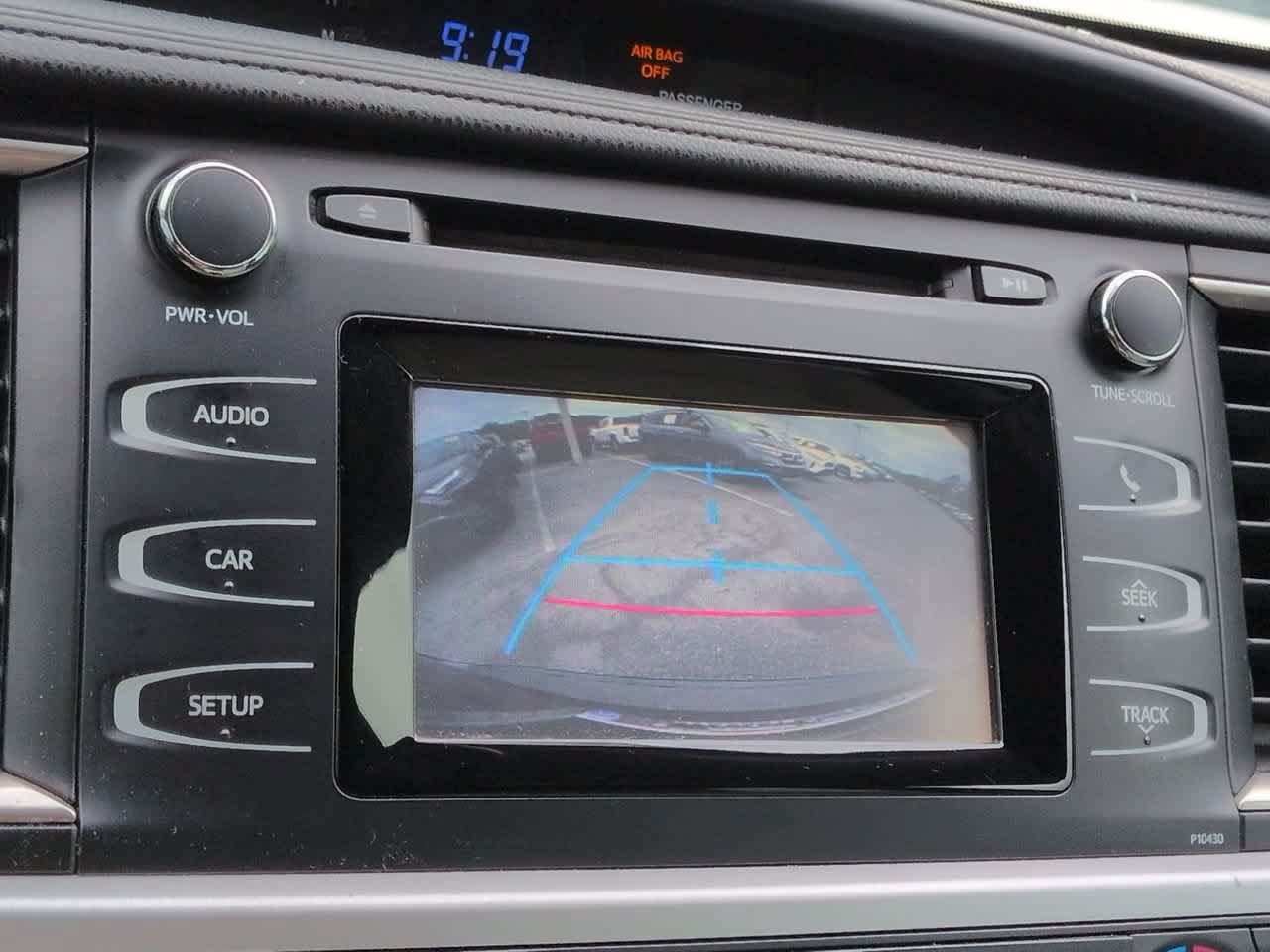 Used 2014 Toyota Highlander LE FWD image 19