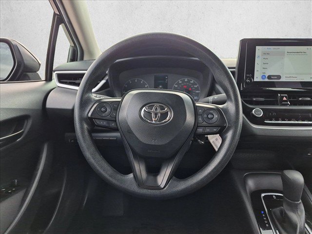 Used 2025 Toyota Corolla LE FWD image 13