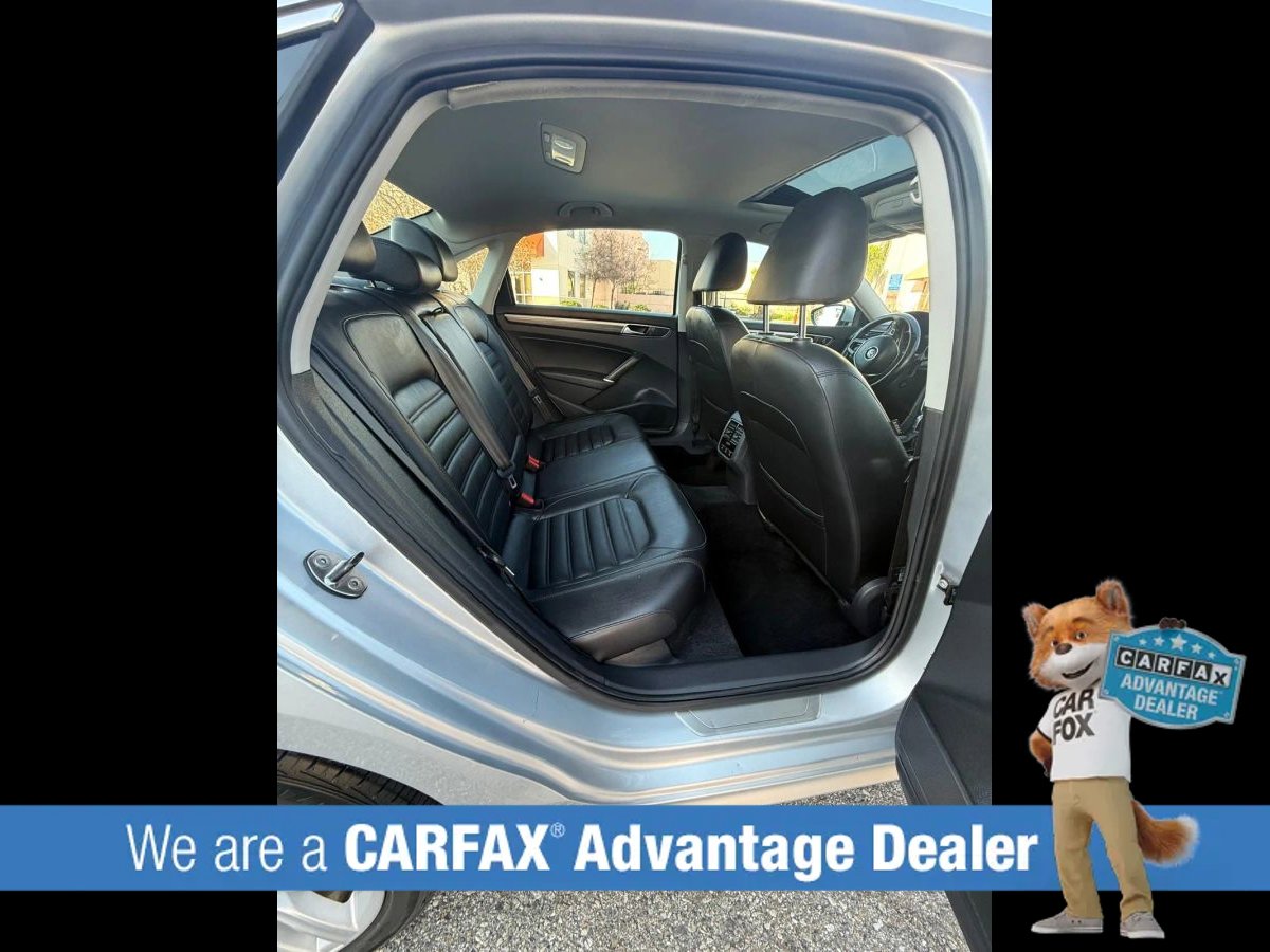 Used 2017 Volkswagen Passat 1.8T SEL Premium image 18