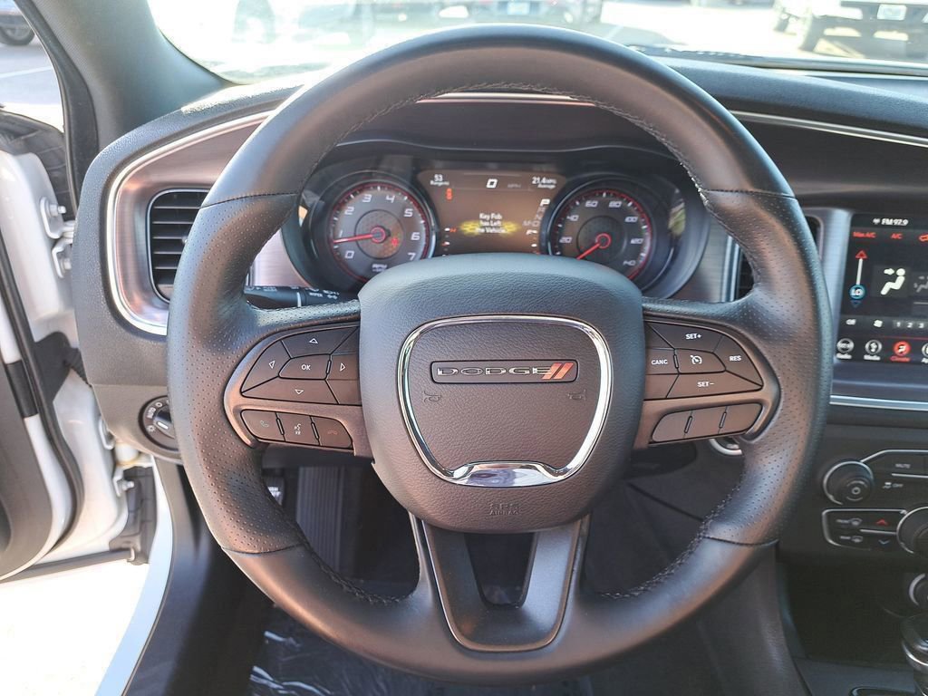 Used 2018 Dodge Charger SXT Plus w/ Blacktop Package image 17