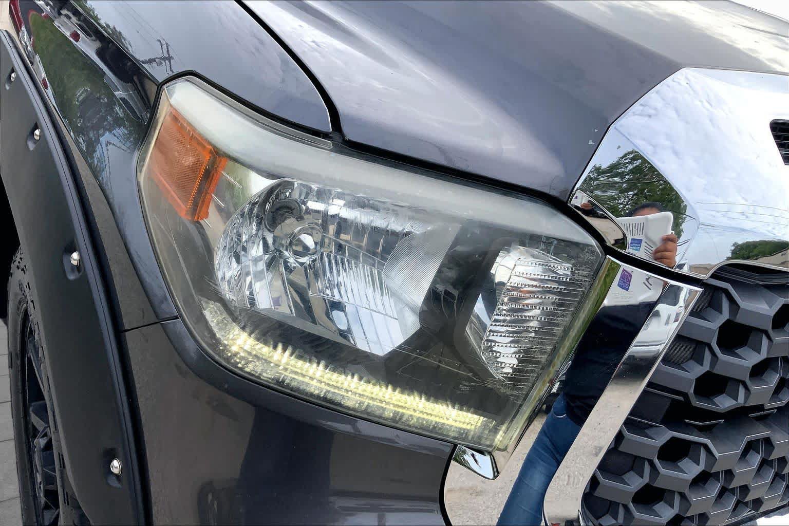 Used 2018 Toyota Tundra SR5 w/ SR5 Upgrade Package RWD image 27