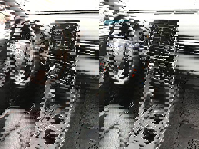 Used 2020 Toyota Avalon XSE image 8