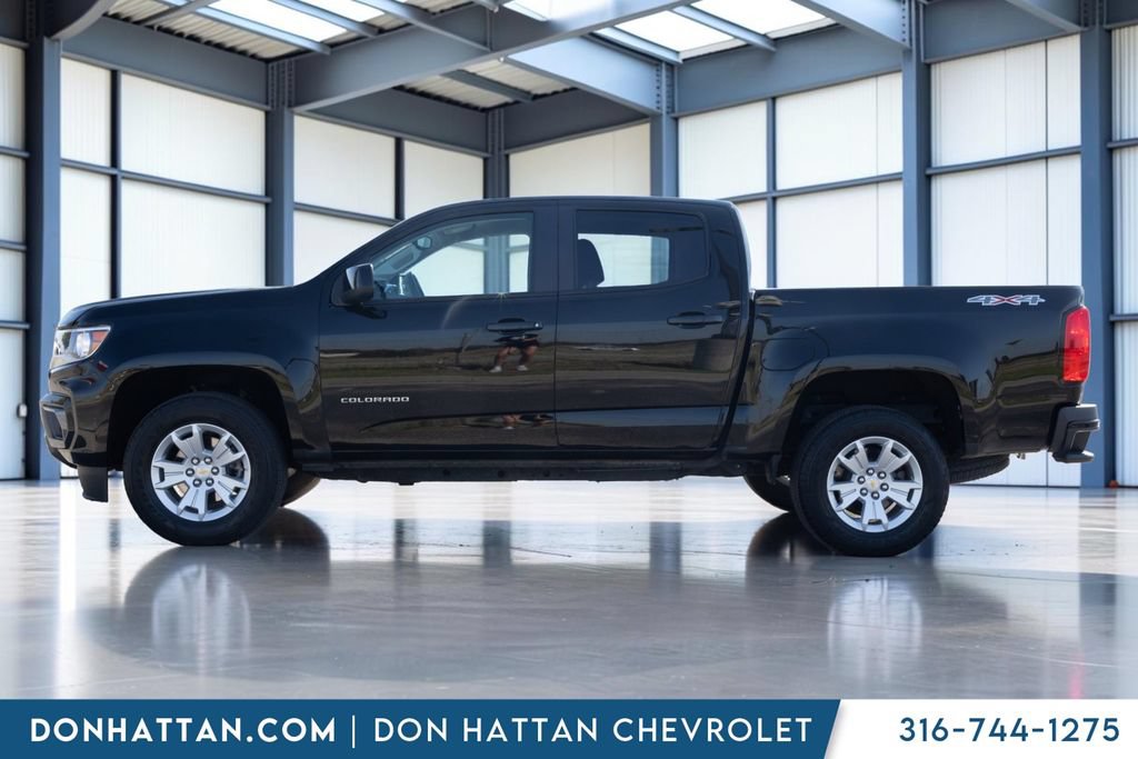 Used 2022 Chevrolet Colorado LT w/ Luxury Package AWD/4WD image 2