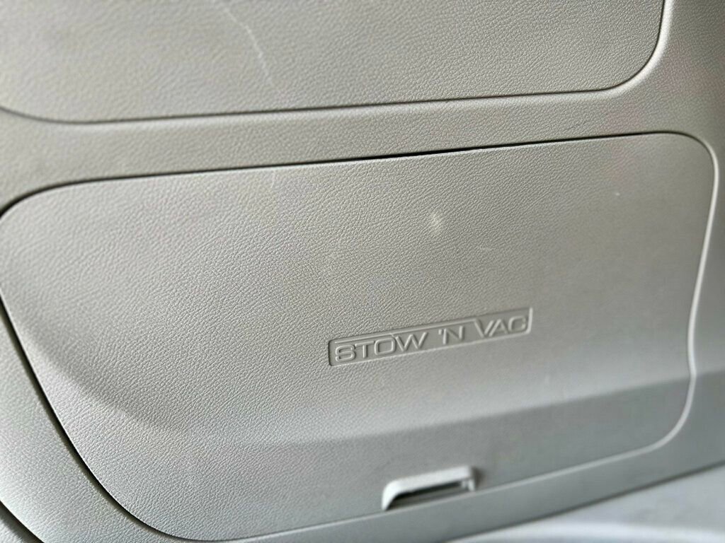 Used 2018 Chrysler Pacifica Limited w/ Advanced Safetytec Group image 10