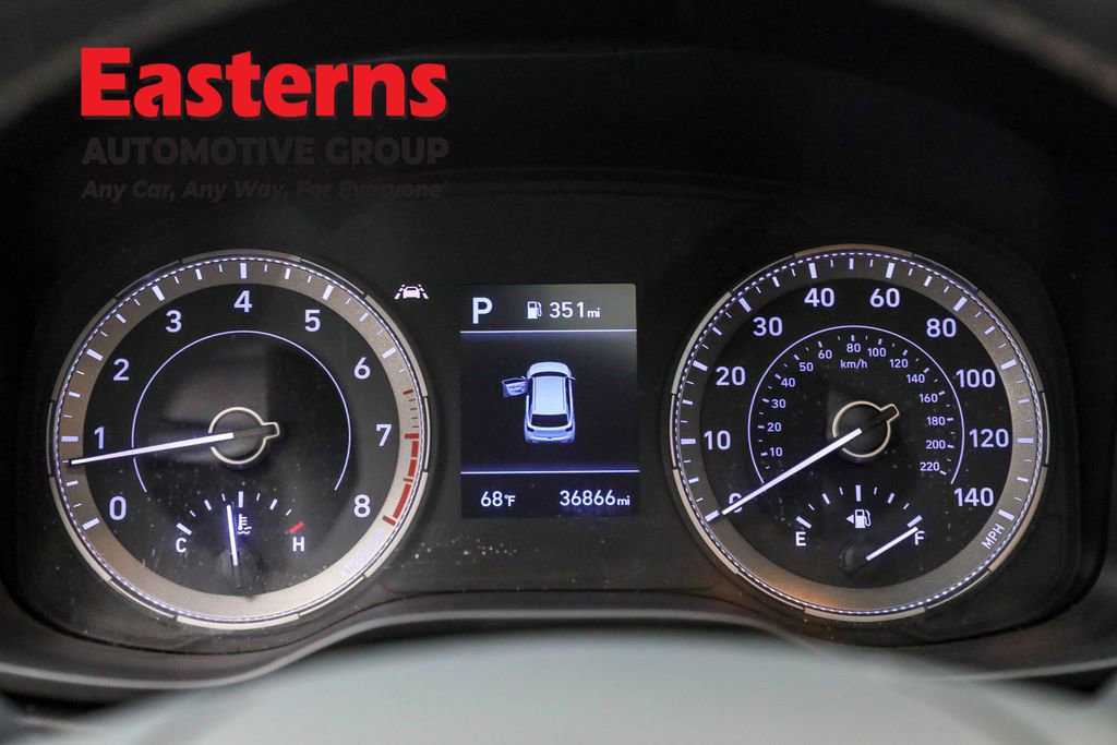 Used 2022 Hyundai Venue SEL image 29