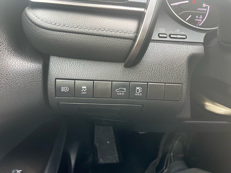Used 2021 Toyota Camry SE FWD image 29