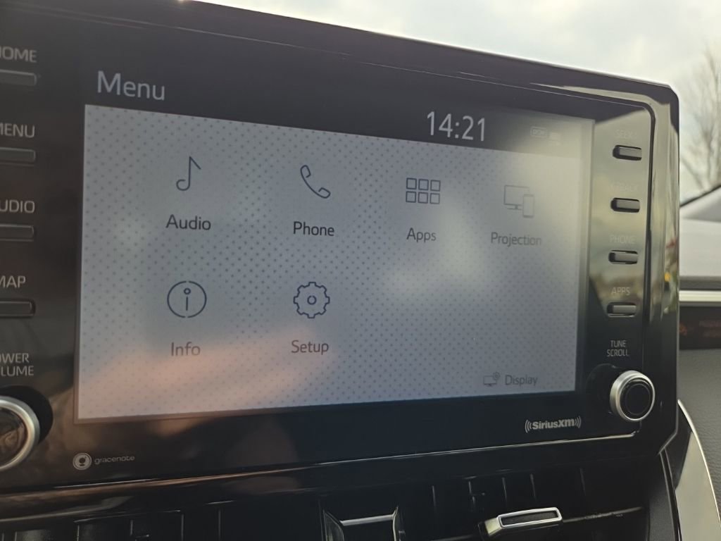 Used 2022 Toyota Corolla SE w/ SE Premium Package image 41