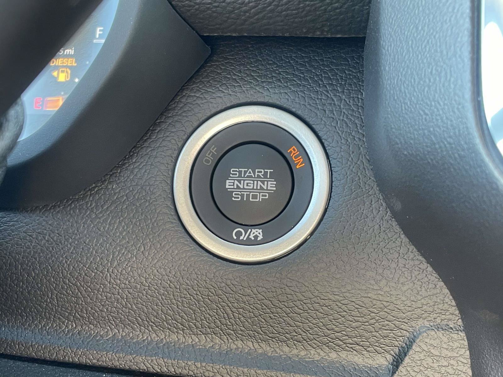 New 2026 RAM 2500 Laramie w/ Night Edition AWD/4WD image 11