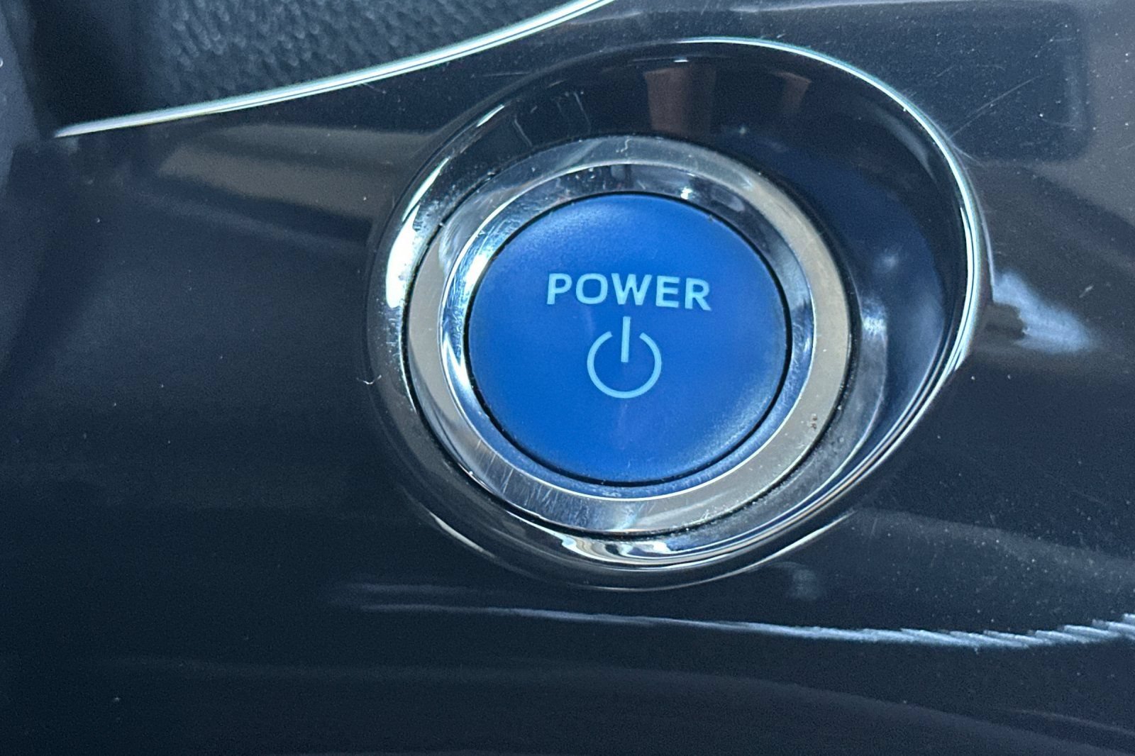 Used 2020 Toyota Prius Prime LE FWD image 21