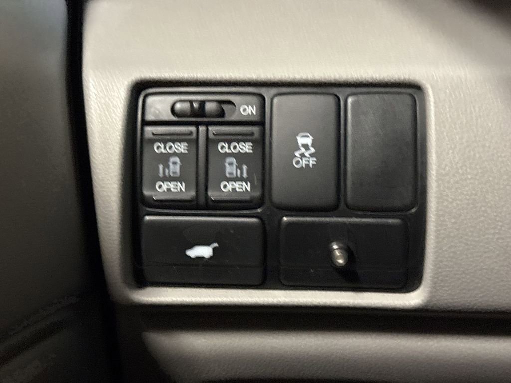 Used 2012 Honda Odyssey EX-L image 18