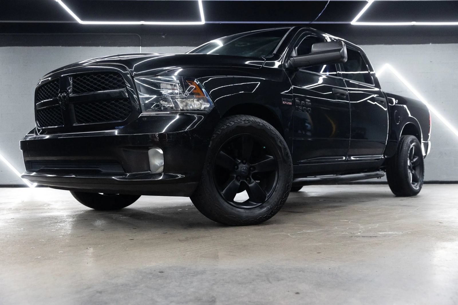 Used 2017 RAM 1500 Express w/ Express Value Package RWD video 2