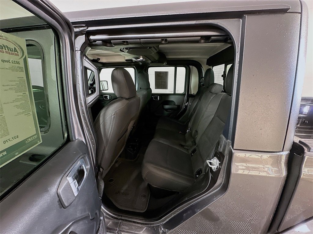 Used 2022 Jeep Gladiator Sport image 24