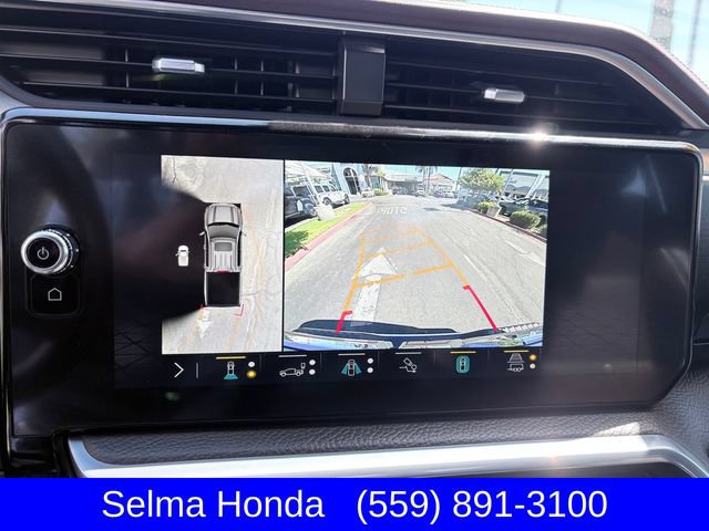 Used 2023 GMC Sierra 1500 Denali w/ Technology Package AWD/4WD image 17