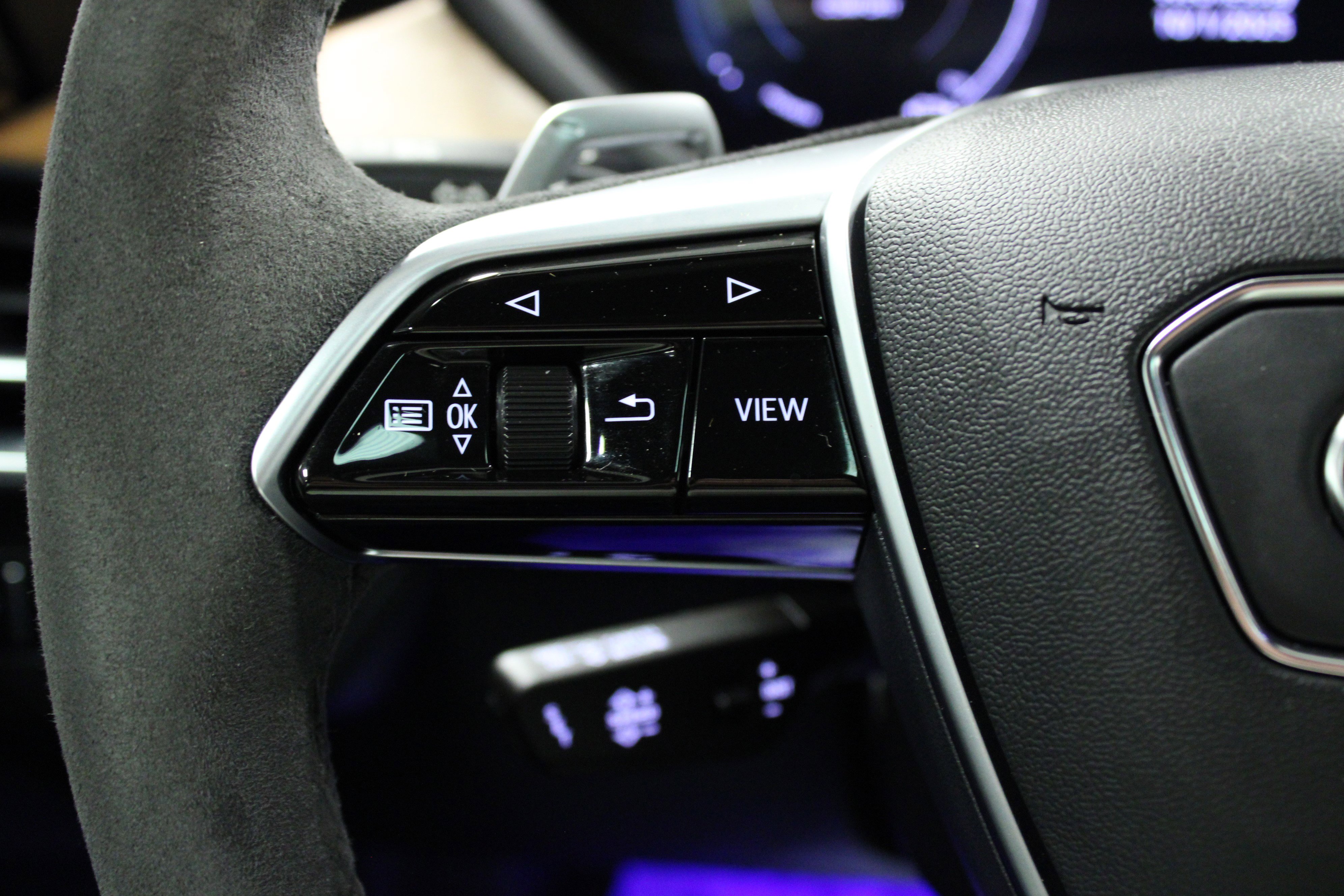 Used 2023 Audi e-tron GT Premium Plus image 19