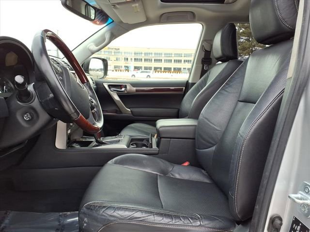 Used 2016 Lexus GX 460 w/ Premium Package image 14